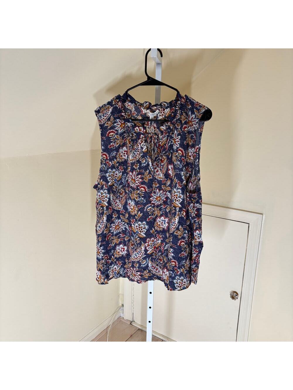 Workshop NWT Women's Viscose Blend Blue Multi Floral Sleeveless Blouse Size 2X